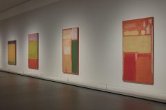  Vista dell'installazione dell'esposizione "Mark Rothko"