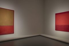  Vista dell'installazione dell'esposizione "Mark Rothko"