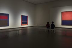  Vista dell'installazione dell'esposizione "Mark Rothko"